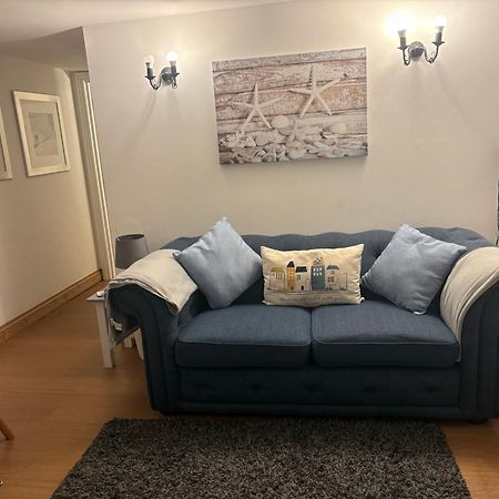 Seaton, Devon, Two Bed Apartment, Just Off The Sea Front. Bagian luar foto